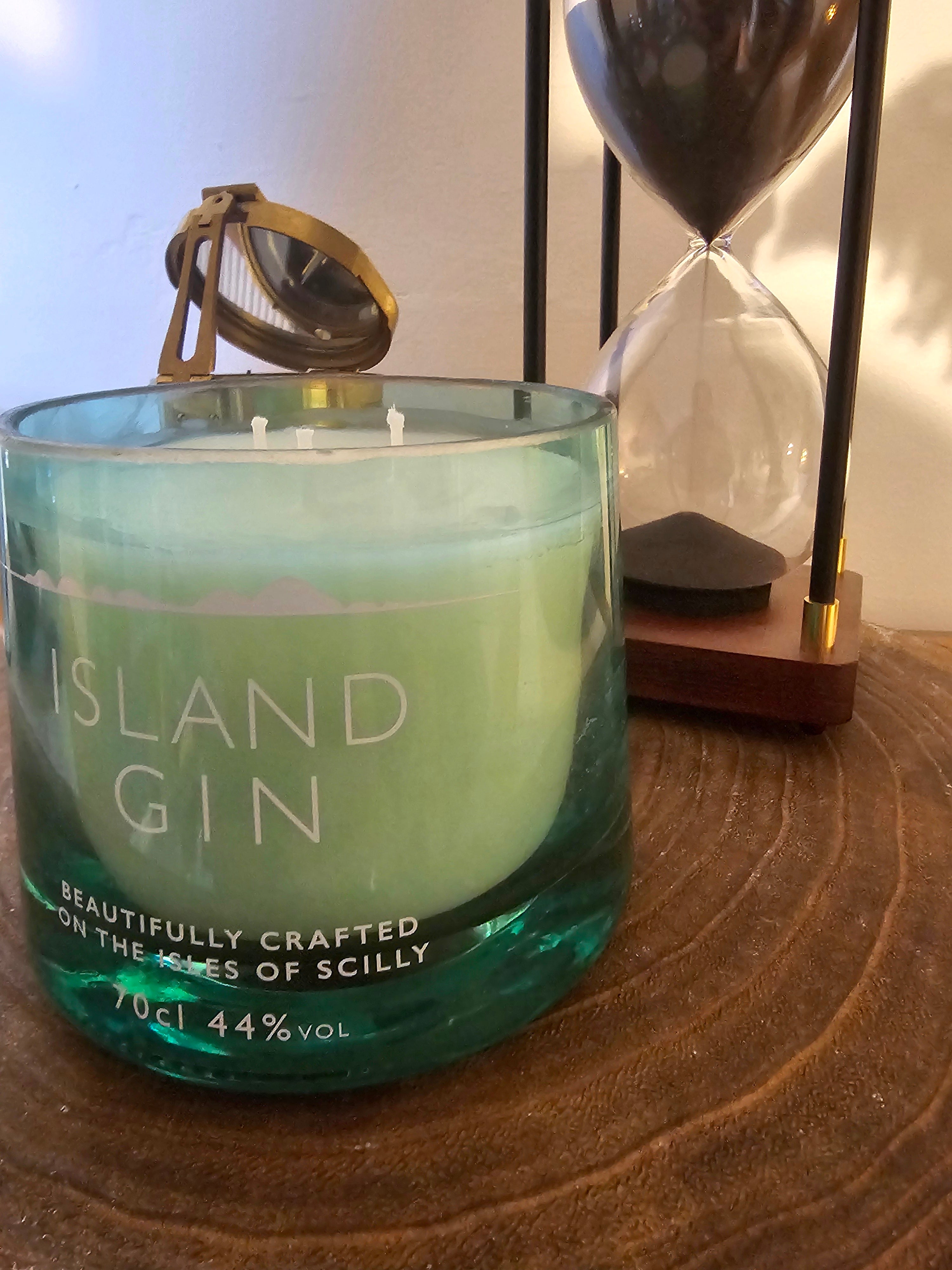Handmade Upcycled Sweet Orange Scented Island Gin Bottle Candle With Lid - Genie Of Gins